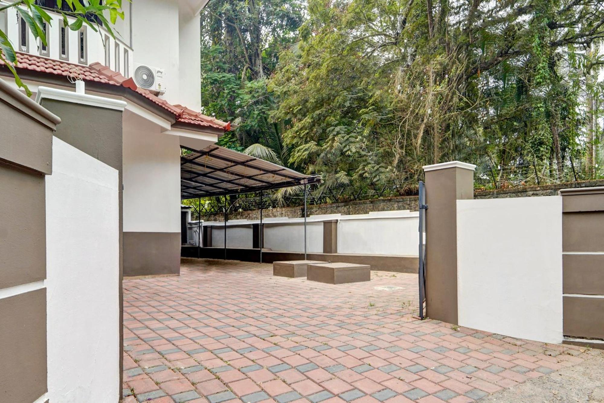 Super Hotel O West Hill Near Mietra Hospital Varakal Exterior photo