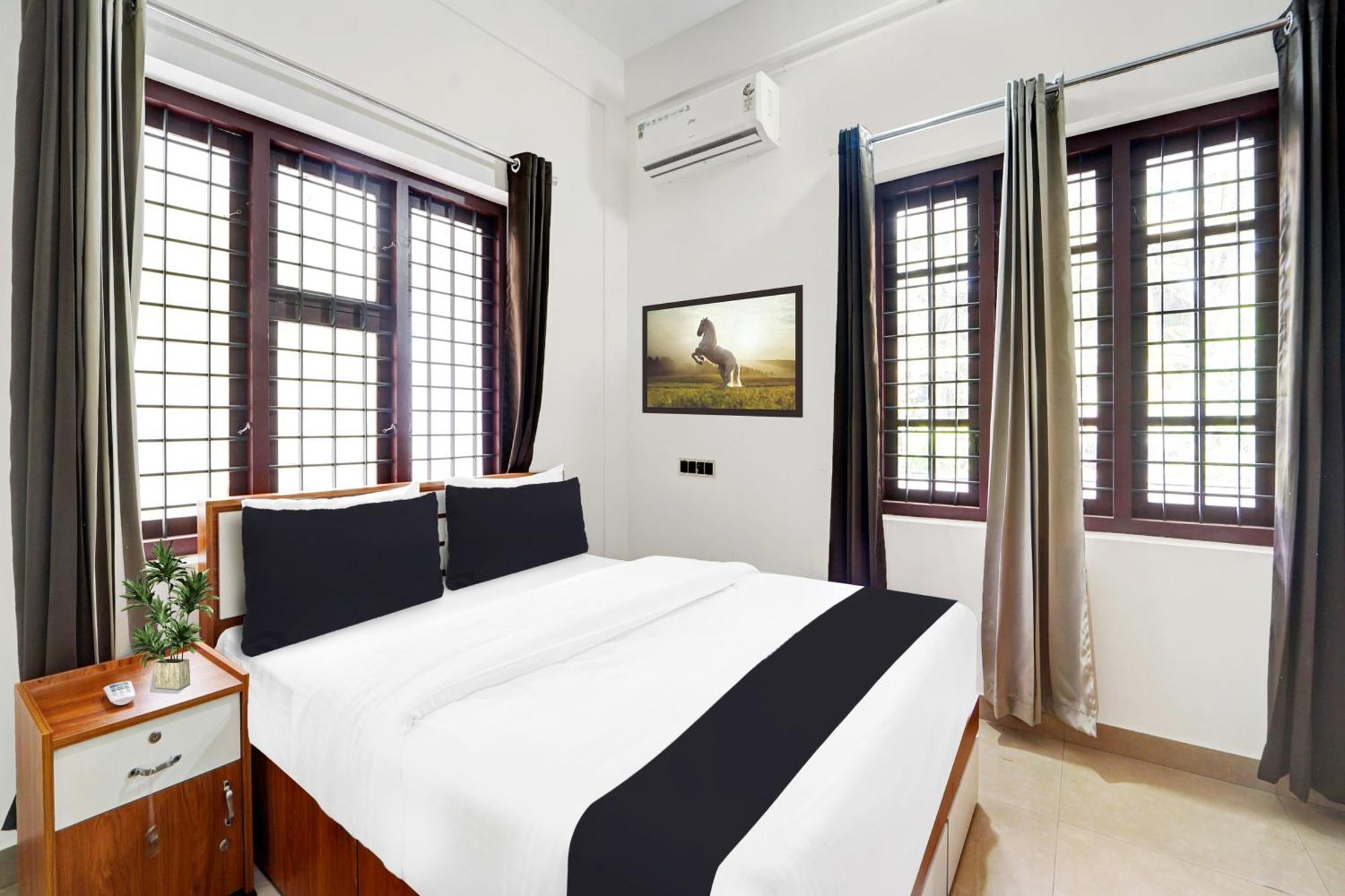 Super Hotel O West Hill Near Mietra Hospital Varakal Exterior photo